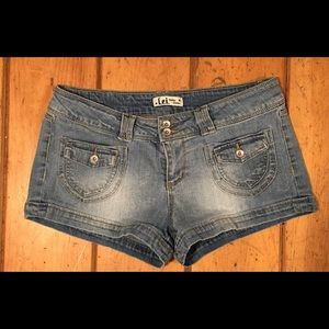 L.e.I Jean shorts